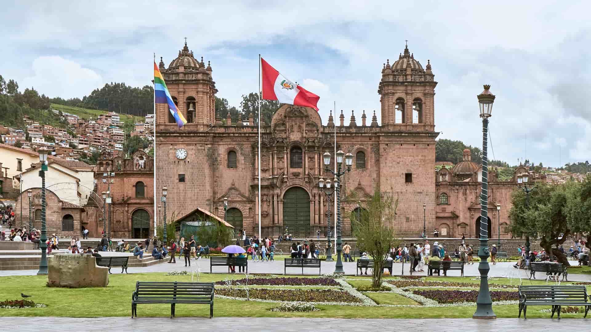 5:00 pm - Cusco Bus Station (arrival)
